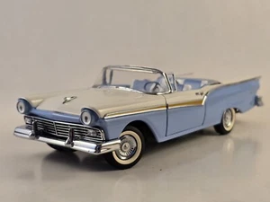 Franklin Mint 1957 Ford Fairlane Skyliner "TINDER BOX EXCLUSVE" LE 1:24 L@@K - Picture 1 of 23