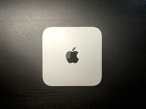 Apple Mac Mini i5 (2017) - Possède un SSD - Photo 1/7