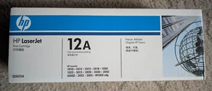 HP 12A Q2612A Black Original LaserJet Toner Cartridge - Picture 1 of 2