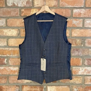 NEW Racing Green Wool-Blend Checked Waistcoat Size 40 - Picture 1 of 10