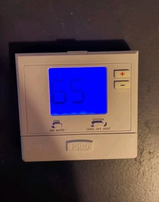 Termostato digital no programable Pro1 IAQ T701 probado Foto 1 de 2