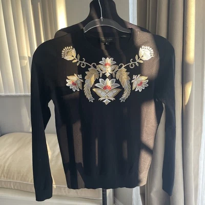 TED BAKER Opulento Oriente Loto Floral Bordado Suéter Jersey Top Elegante 1 Foto 1 de 4