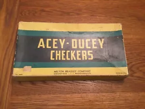 Vintage Acey-Ducey 1944 Green/Black/Yellow Checker Game by Milton Bradley - Picture 1 of 8