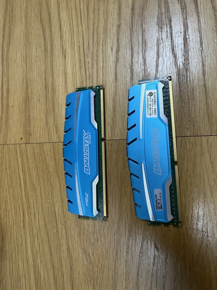 crucial ballistix sport 8gb kit (4gb x2) bls4g3d18ads3  ddr3-1886 mhz - Image 1 of 1