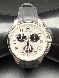 Officers Chronograph Panda Dial 241454 Victorinox Swiss Army Watch Rubber H8 - Picture 1 of 20