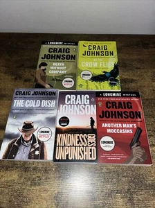 Craig Johnson lot of 5 paperback books from the Longmire Western Mystery Series - Picture 1 of 1