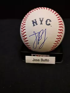 JOSE BUTTO SIGNED 2024 NY METS CITY CONNECT RAWLINGS BASEBALL - VERY RARE! - Picture 1 of 3