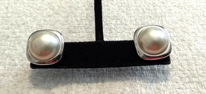 14K Solid White Gold Mabe Pearl Pierce Earrings - Picture 1 of 6