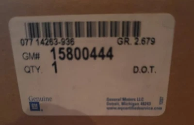 Conjunto de lámpara GM 15800444, lámpara de parada de montaje alto negra 2007-2009 Saturn Aura Foto 1 de 4