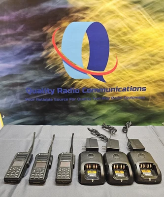 THREE Motorola MotoTRBO XPR7550 UHF 403-512 MHz Two Way Radio AAH56RDN9KA1AN - Image 1 of 4