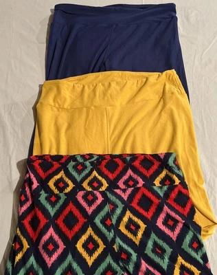 3 Pairs of LuLaRoe Tall & Curvy Leggings, Gold, Navy and Pattern  - Image 1 of 4