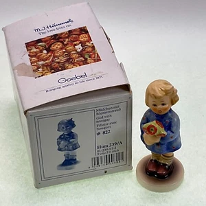 Hummel Goebel Mädchen mit Nasenschwimmer 1991-2000 Germany 822 TMK-7 mit Box - Bild 1 von 8
