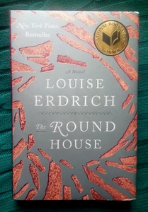 A Novel The Round House by Erdrich, Louise, Hardcover : VERY GOOD FREE POSTAGE - Picture 1 of 1