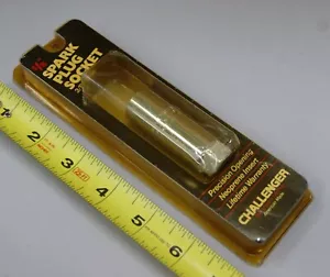 Challenger USA Made 3/8" Drive, 5/8" Spark Plug Socket RARE New Old Stock L-3900 - Picture 1 of 2