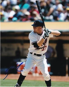 BRANDON MOSS OAKLAND A'S ACTION SIGNED 8x10 - Picture 1 of 1