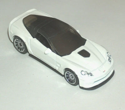 Mattel Matchbox 2008 White Black Chevy Corvette ZR1 MB749 1/60 Diecast Car VGEX - Image 1 of 4