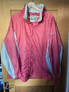 Women's Regatta Raincoat Size 16 Pink Silver Waterproof Hidden Collar Hood - Picture 1 of 6