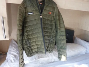 Chaqueta acolchada Ellesse Lombardía para hombre grande solo usada unas pocas veces - Imagen 1 de 4
