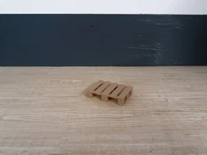 Half Pallets Wood Transport 40x80 1/18 Scale - Picture 1 of 1