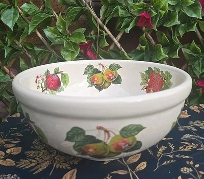 Vintage Portmeirion Pomona Red Currant Large Mixing Salad Serving Bowl 9¼xH5¼" - Image 1 of 4