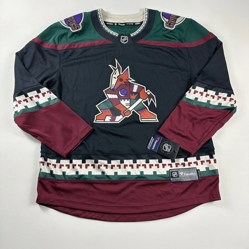 Camiseta deportiva grande para hombre Fanatics Breakaway NHL Arizona Coyotes Kachina Logo 2021/22 Foto 1 de 4