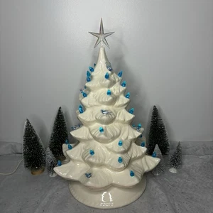 Keramik weiß irisierender Weihnachtsbaum Vintage blaue Lichter & blaue Vögel 1985 - Bild 1 von 20