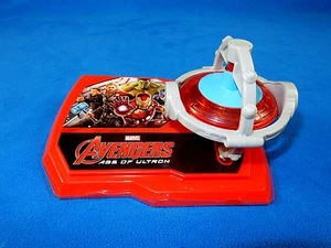 Avengers 2 - Age of Ultron, kit de decoración de pasteles con juguete de iluminación giratoria, DecoPac - Imagen 1 de 12