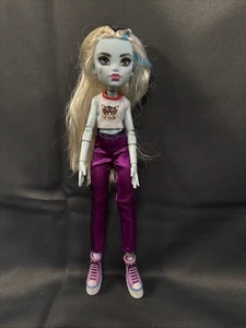 Monster High - Bambola Frankie's Day Out - FRANKIE STEIN G3 2021 - Foto 1 di 9