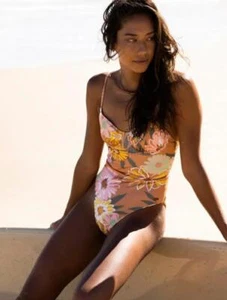 Roxy BNWT The Muse One Piece Swimsuit Size XSmall RRP $120 - Picture 1 of 11