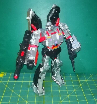 Transformers Megatron G1 Universe Generations Hasbro - Immagine 1 di 4