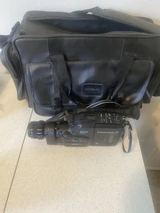 Canon E65A 8MM Canonvision Video Camcorder, Charger, Batteries, etc UNTESTED - Picture 1 of 11