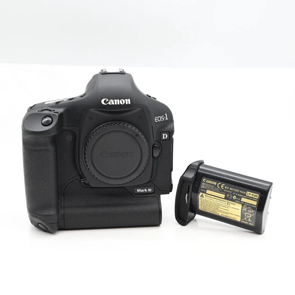 Canon EOS 1D Mark III 10.1MP Digital SLR Camera Body [No Charger] #292 - Image 1 of 4