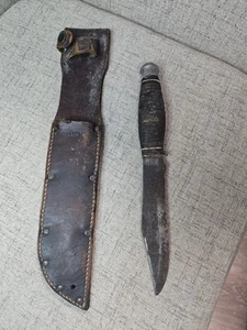 Vintage OMOR JAPAN DRAGON KNIFE  & LEATHER SHEATH - Picture 1 of 6