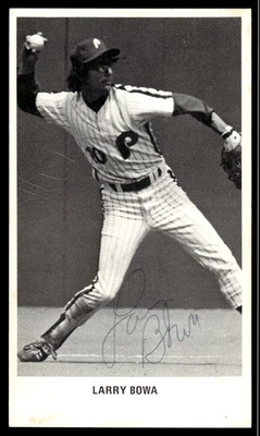 Postal automática emitida por el equipo de los Filis de Filadelfia firmada por Larry Bowa *AD223 Foto 1 de 2