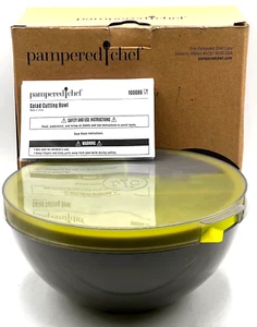Pampered Chef Green and Gray Salad Cutting Bowl, New in Open Box - Picture 1 of 6