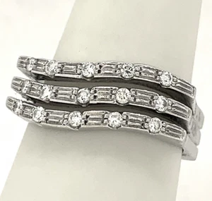 Cool, Weighty 18K White Gold Wave Band SZ 8 w Euro Shank + Diamond Accents 8.9g - Imagen 1 de 8