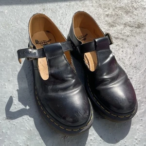 black patent leather Dr. Martens mary janes - Picture 1 of 6
