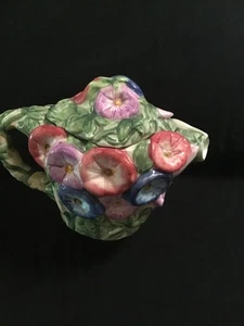 Beautiful VINTAGE HAND PAINTED MAJOLICA POTTERY Tea Pot w/Morning Glories - Picture 1 of 5