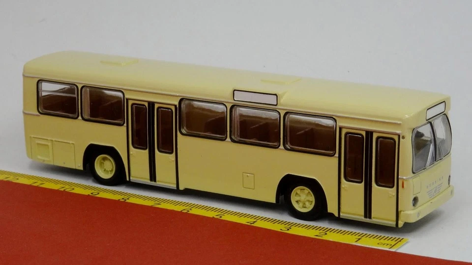 Büssing BS 110 V beige - Brekina 59150 - Bild 1 von 1