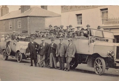 Tarjeta postal Charabanc Transport Auto The Winchester Private England RPPC B679 Foto 1 de 2