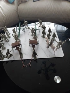 1/32 BMC ACW 23 Konföderierte Infanterie mit Offizier 2 Kanonen und 2 Limbern - Bild 1 von 10