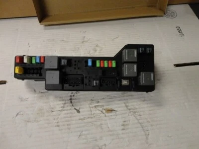 Mack Fuse Panel 21734409 Truck Fuse Panel/ Box - Image 1 of 4