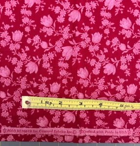 32" and 22" Cotton Quilting Fabric Pieces Vintage Red Pink Floral Joan Kessler - Picture 1 of 2