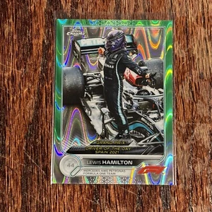 Tarjeta #176 2022 Topps cromada Fórmula 1 Lewis Hamilton verde Raywave 92/99 - Imagen 1 de 3