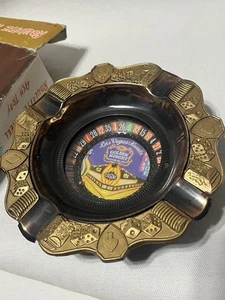 Las Vegas Golden Nugget Casino Spinning Roulette Souvenir Metall Aschenbecher - Bild 1 von 7