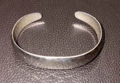 James Avery Sterling Silver Hammered Divina Cuff S/M Size Free Shipping - Image 1 of 4