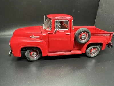 Danbury Mint 1956 Ford F-100 Pickup 1:24 scale Diecast Red - Image 1 of 4