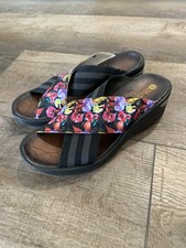 bzees desire sandals floral