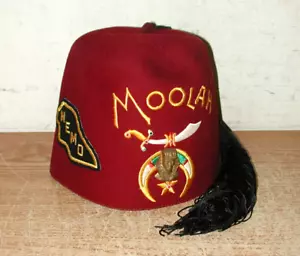 CAPPELLO VINTAGE SHRINERS MASSONICO MOOLAH NEMO GIOIELLO NAPPA CON STRASS DISTINTIVO - Foto 1 di 12
