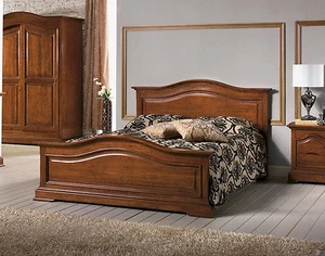 LETTO MATRIMONIALE IN LEGNO MASSICCIO COLORE NOCE - Foto 1 di 1